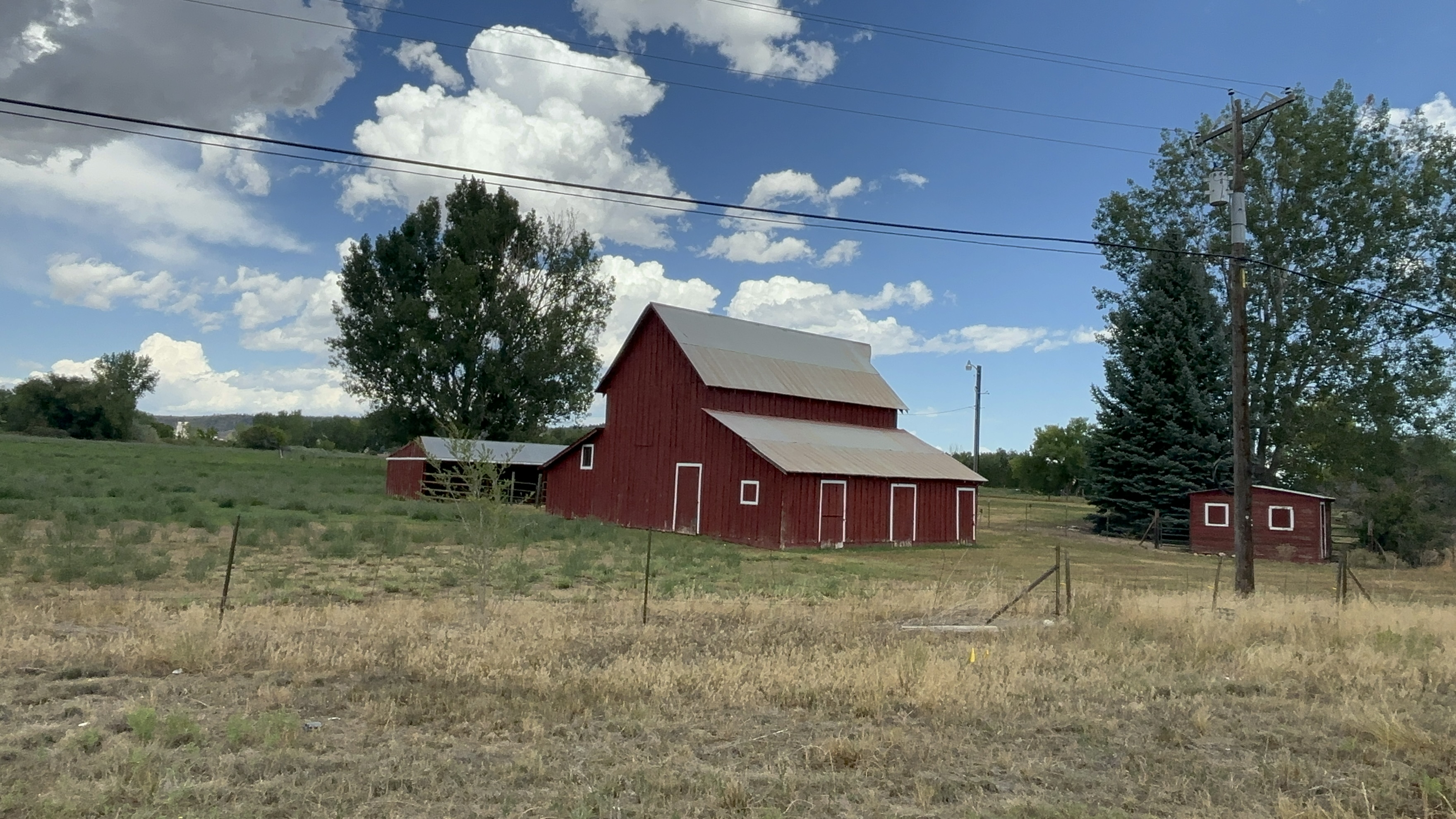 Image of a red and white barn