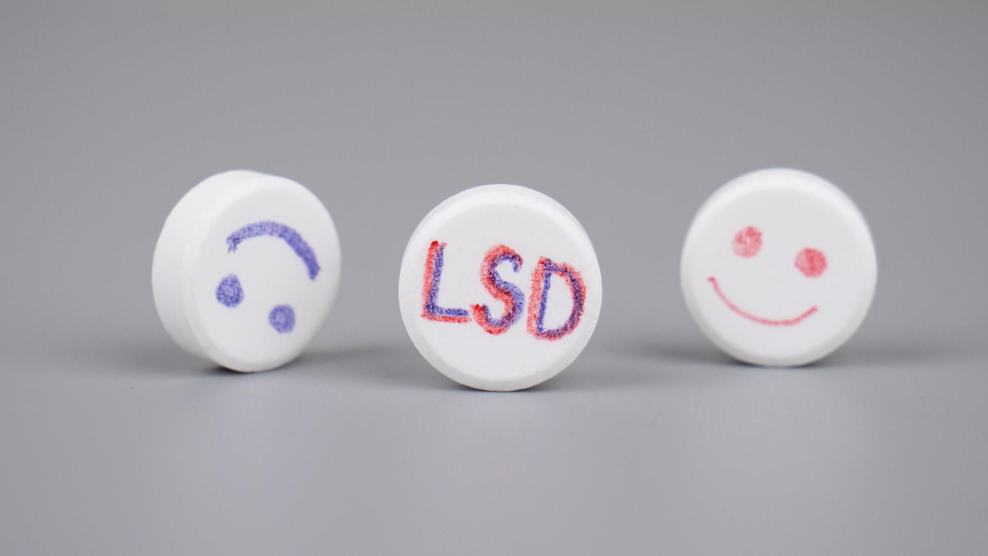 3 tabletki LSD