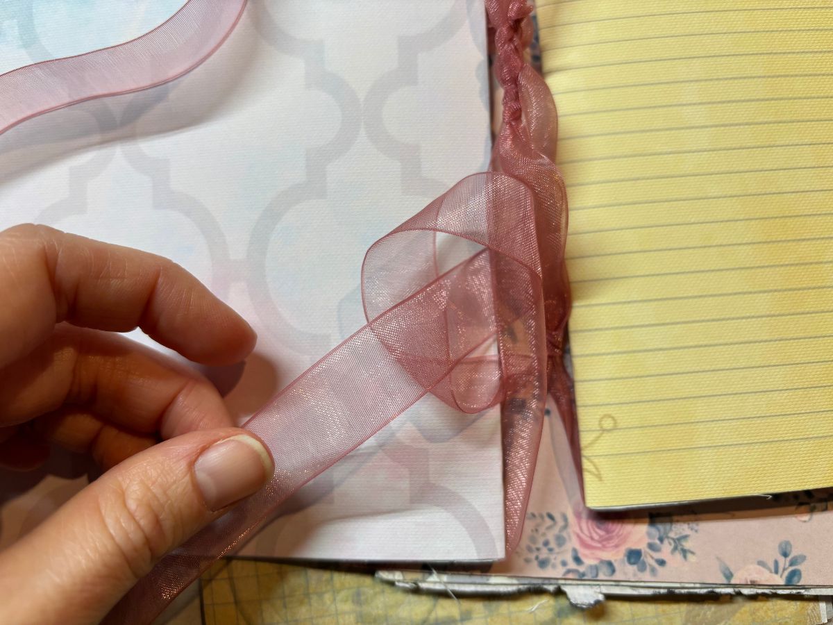 How to Make a Super Simple NoSew Junk Journal