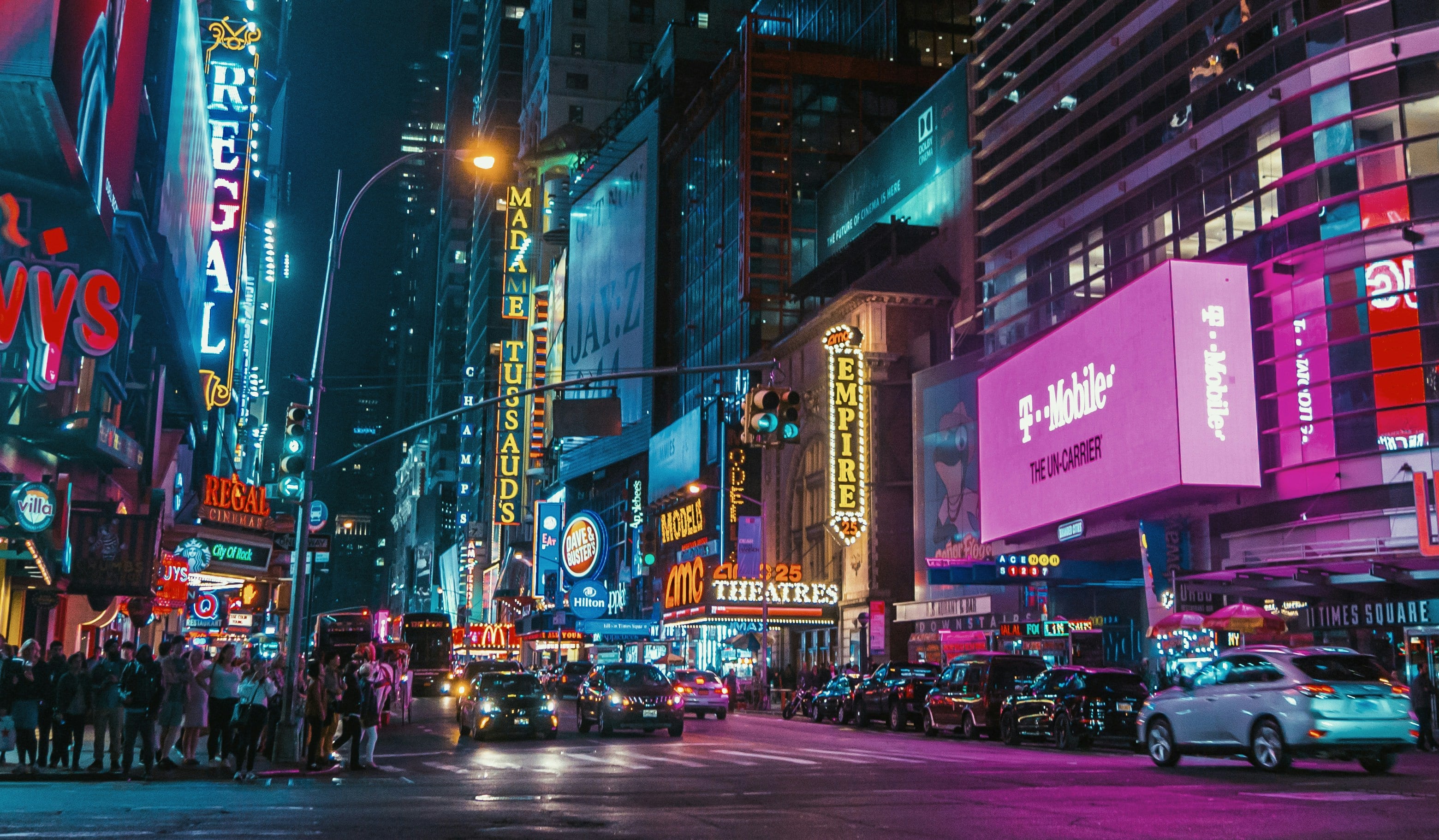Plaatje van New York Times Square met alle reclame