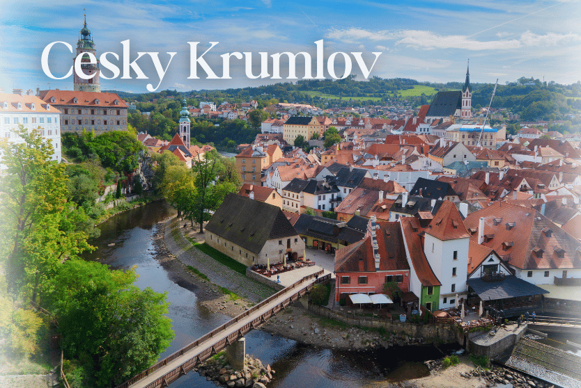Český Krumlov castle view over the Vltava River — UNESCO heritage site