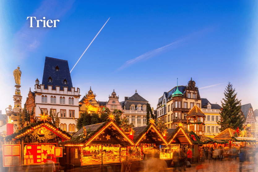Amsterdam canal houses at sunset — private tour from Prague
