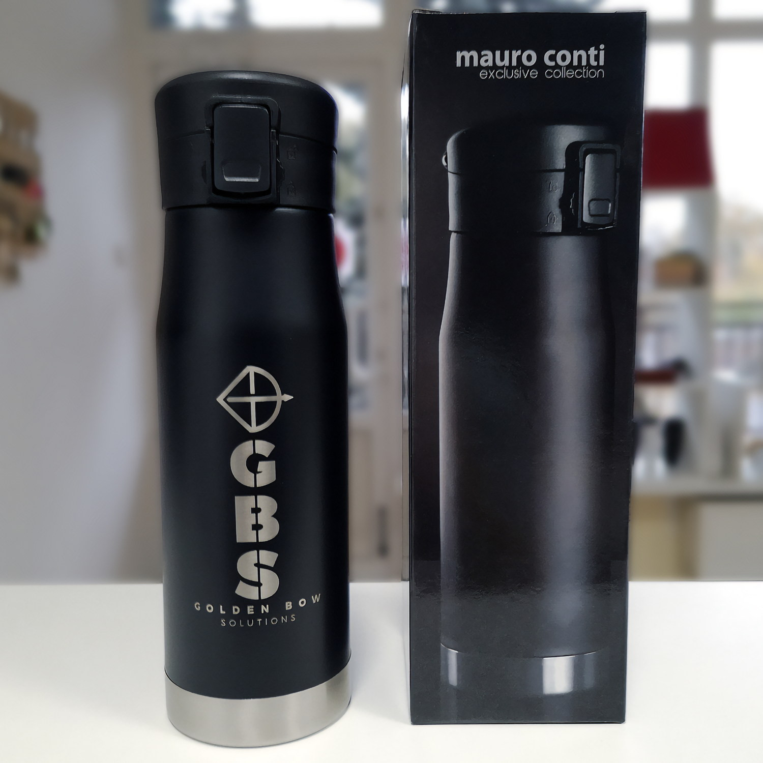 Kubek termiczny z wygrawerowanym logo klubu