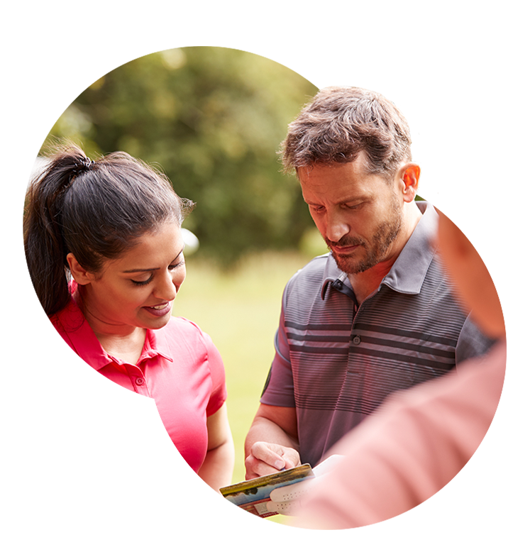 Coach using the GLF.Connect app on the range