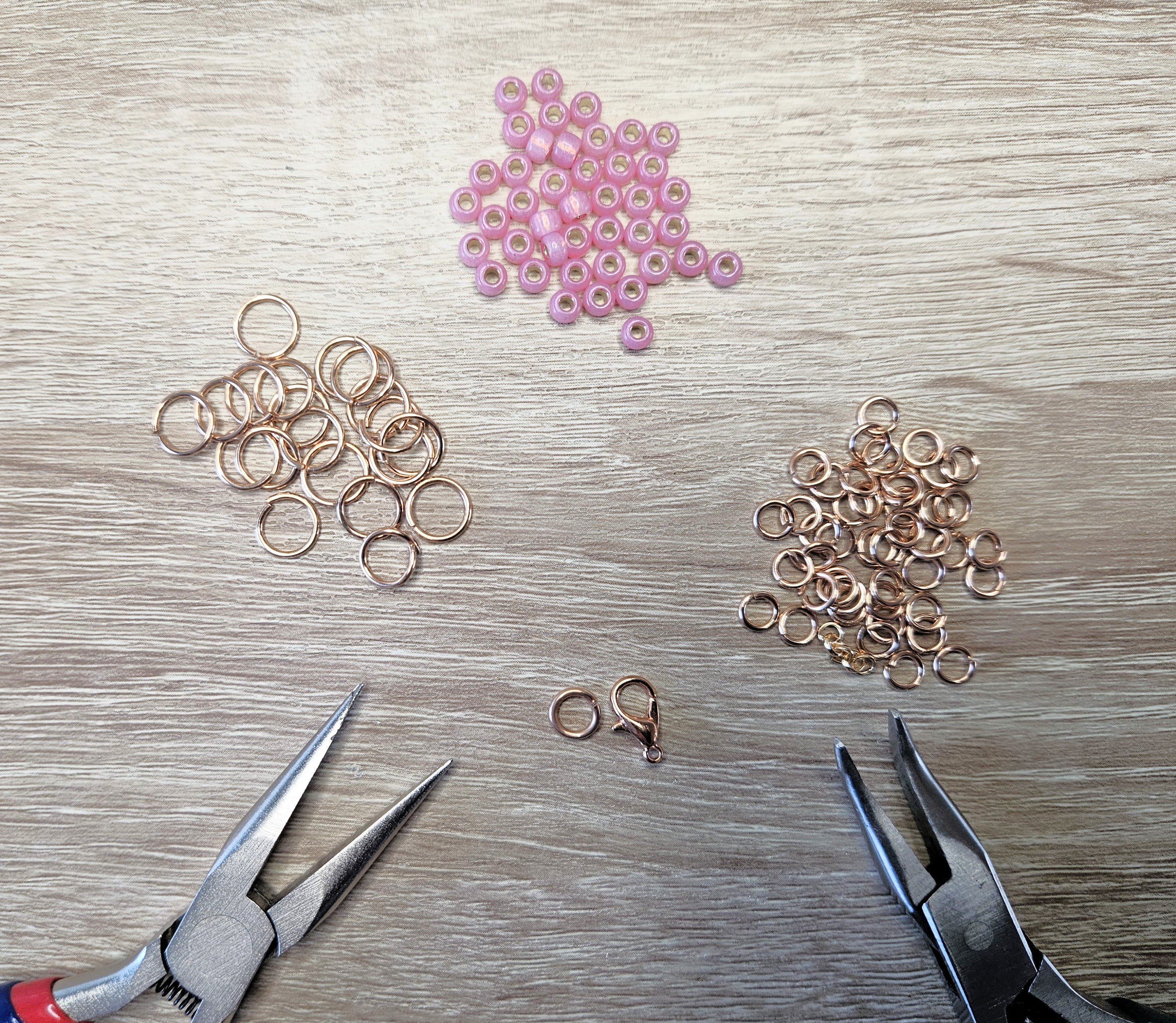 bronze jump rings and a bronze coloured lobster clasp