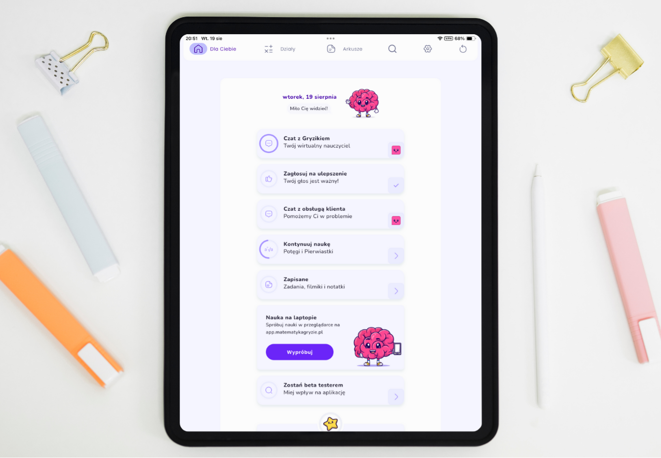 Ekran aplikacji mobilnej z kursu do matematyki