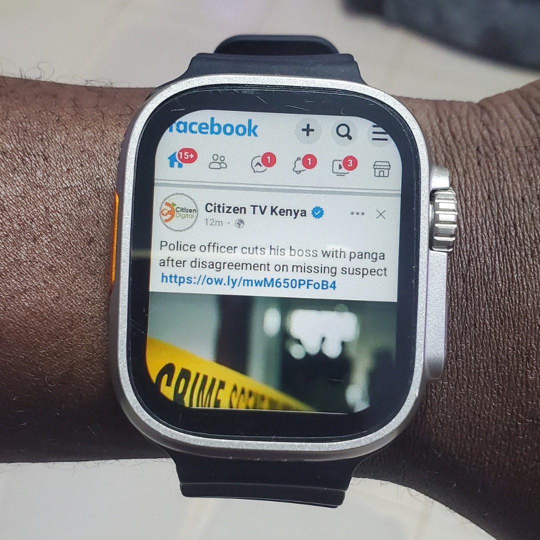 Social media access on smartwatch