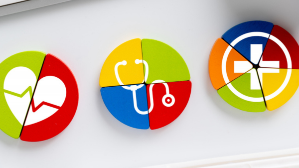 A Google egységesíti egészségügyi ökoszisztémáját: megjelent a Fitbit Air és a Google Health alkalmazás